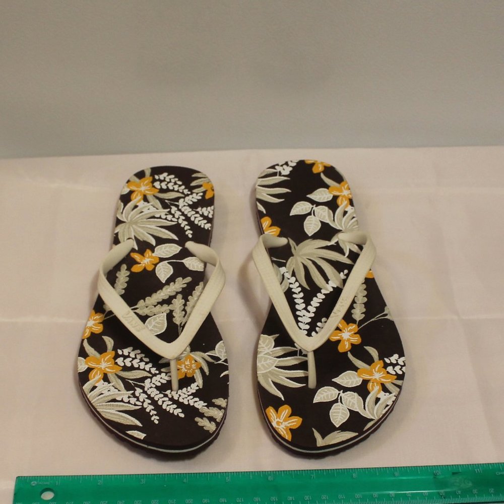 Vans flips flops (Ladies size 8), NWOT